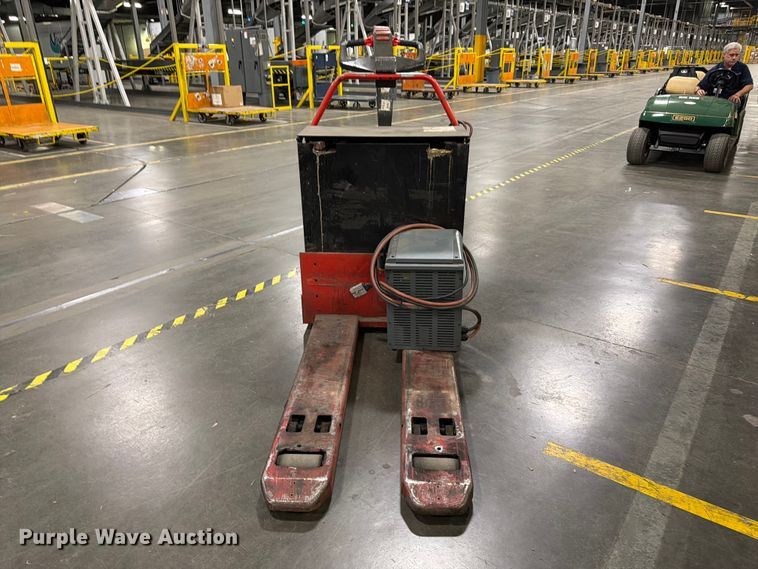 image for item NF9655 1996 Raymond 112TM-FRE60L pallet jack