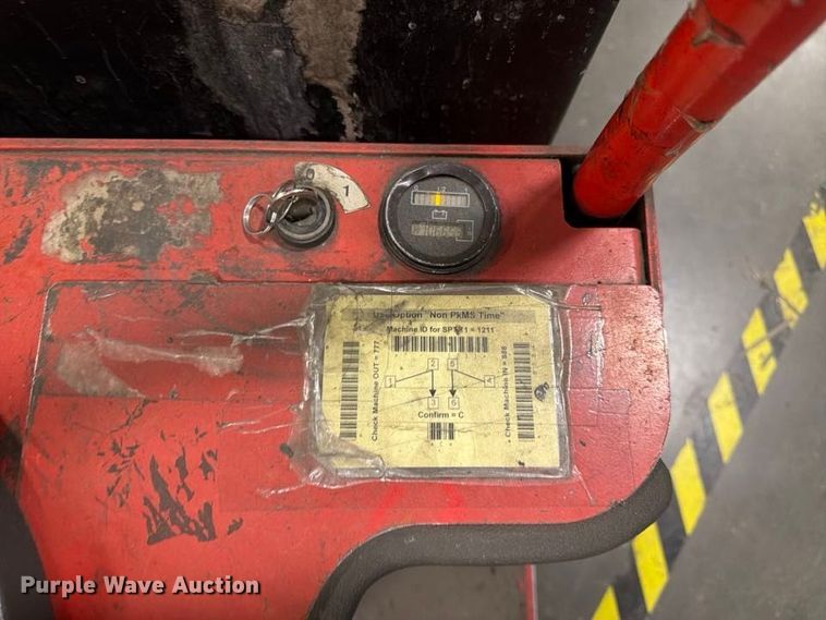 image for item NF9655 1996 Raymond 112TM-FRE60L pallet jack