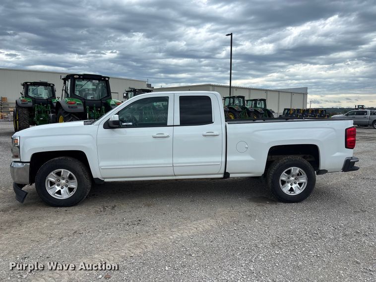 image for item NM9943 2018 Chevrolet Silverado 1500 Ext. Cab pickup truck