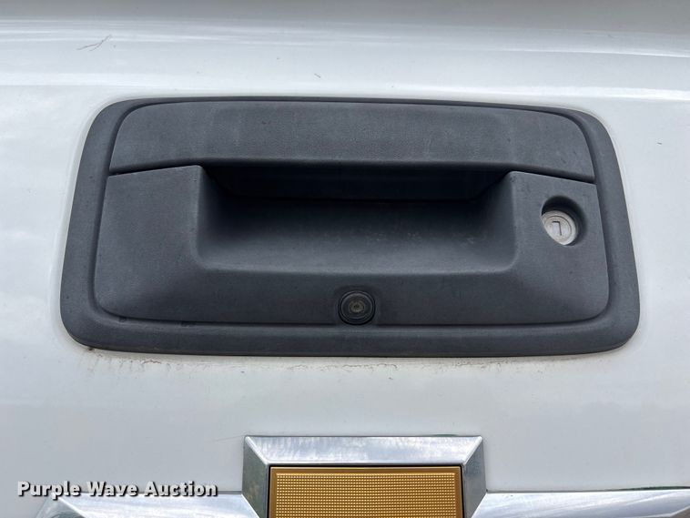 image for item NM9943 2018 Chevrolet Silverado 1500 Ext. Cab pickup truck