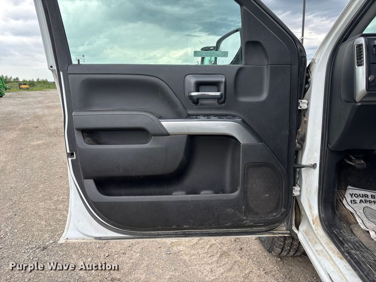 image for item NM9943 2018 Chevrolet Silverado 1500 Ext. Cab pickup truck