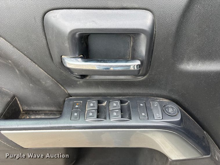 image for item NM9943 2018 Chevrolet Silverado 1500 Ext. Cab pickup truck