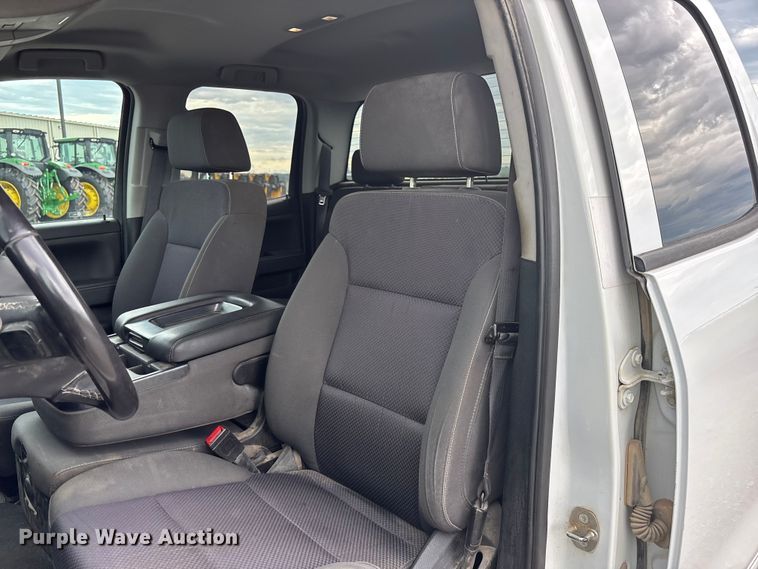 image for item NM9943 2018 Chevrolet Silverado 1500 Ext. Cab pickup truck
