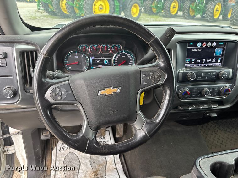 image for item NM9943 2018 Chevrolet Silverado 1500 Ext. Cab pickup truck
