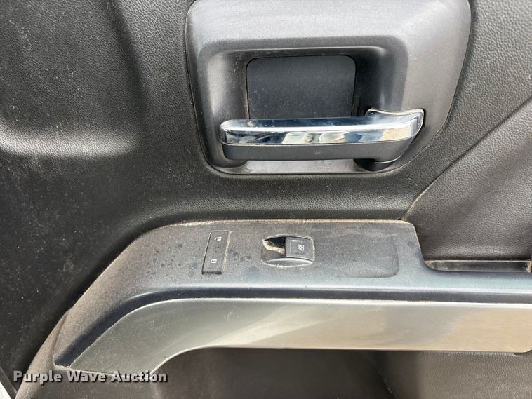 image for item NM9943 2018 Chevrolet Silverado 1500 Ext. Cab pickup truck