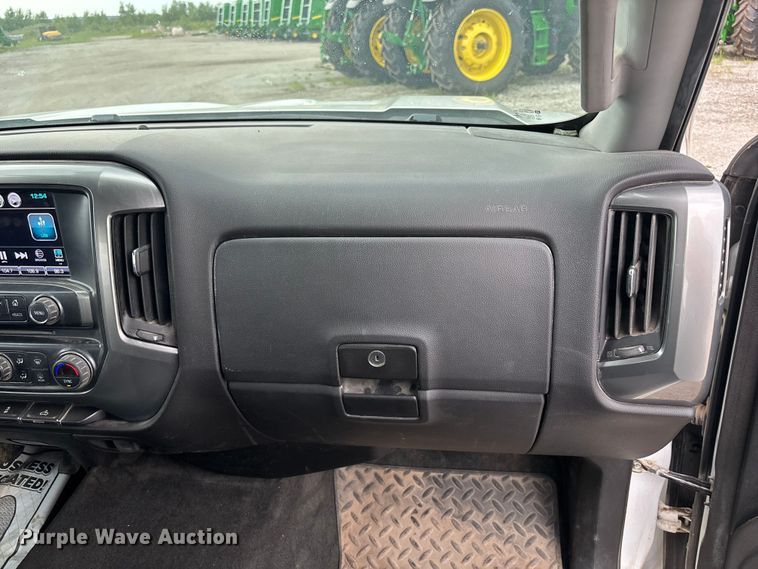 image for item NM9943 2018 Chevrolet Silverado 1500 Ext. Cab pickup truck