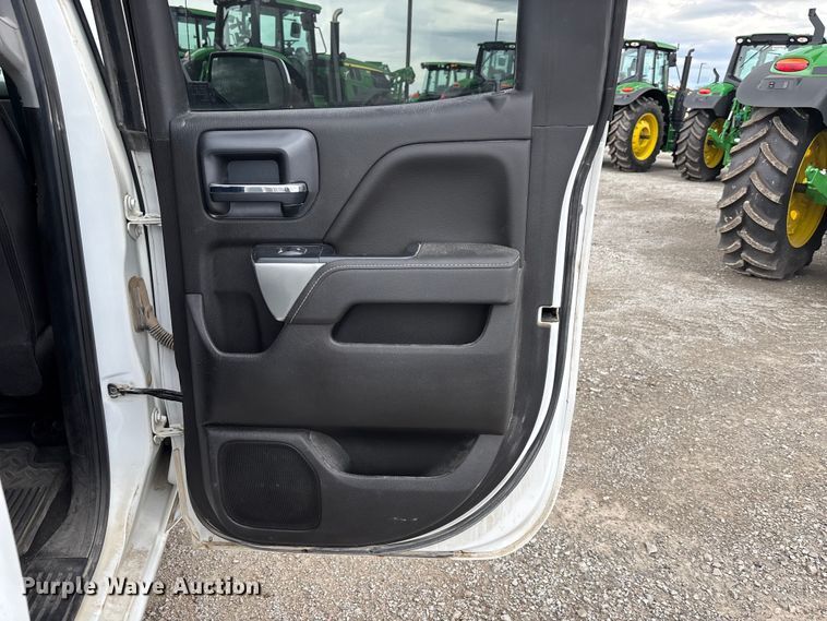 image for item NM9943 2018 Chevrolet Silverado 1500 Ext. Cab pickup truck
