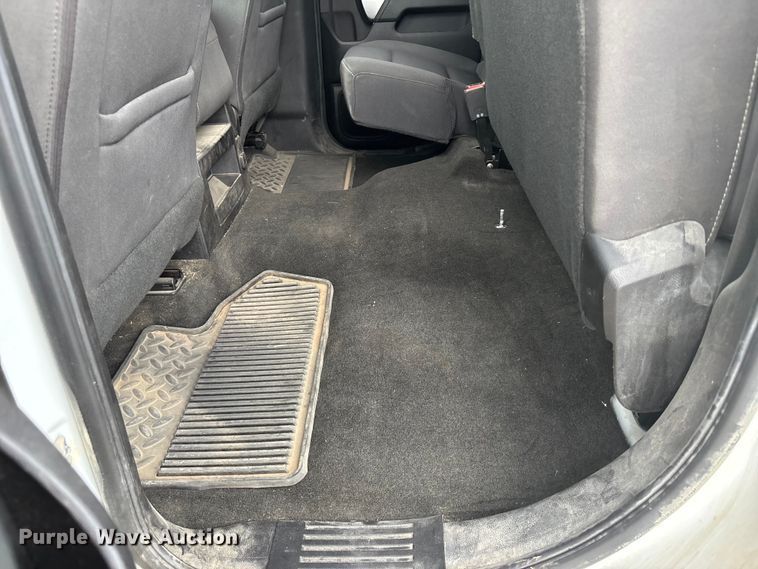image for item NM9943 2018 Chevrolet Silverado 1500 Ext. Cab pickup truck
