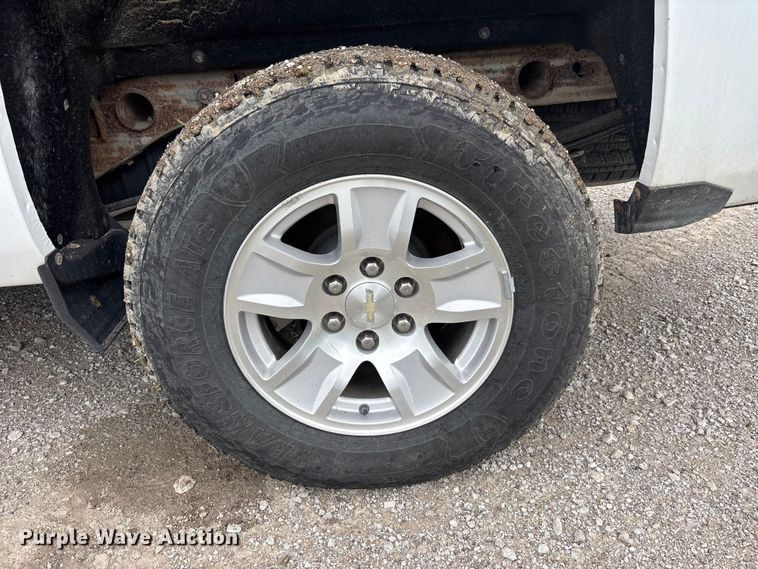 image for item NM9943 2018 Chevrolet Silverado 1500 Ext. Cab pickup truck