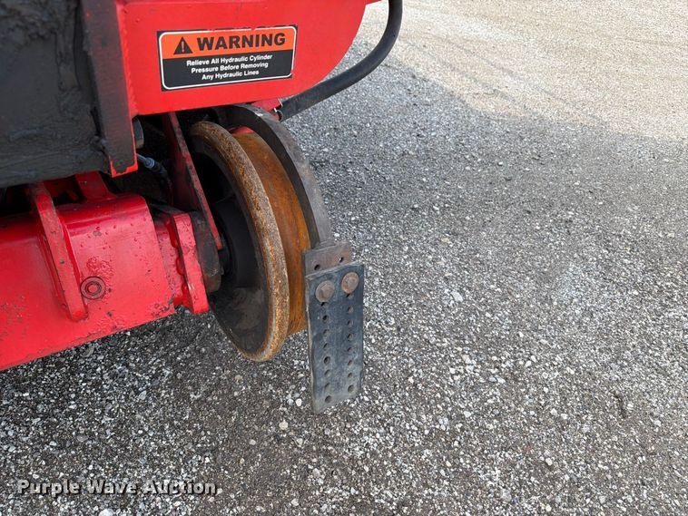 image for item OE9718 2018 Shuttlewagon Navigator NVX7035 railcar mover