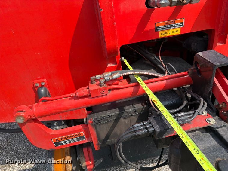image for item OE9718 2018 Shuttlewagon Navigator NVX7035 railcar mover