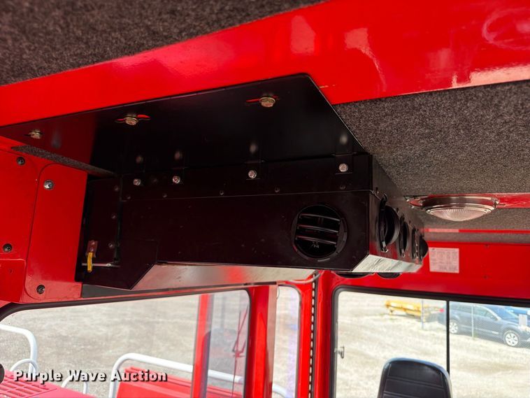image for item OE9718 2018 Shuttlewagon Navigator NVX7035 railcar mover