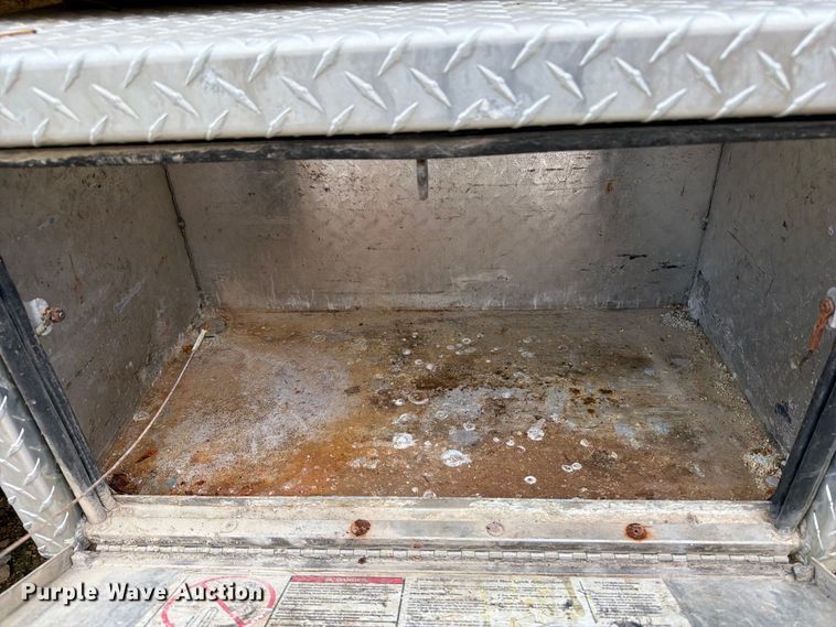 image for item OE9720 2003 Ford F450 Super Duty refuse truck