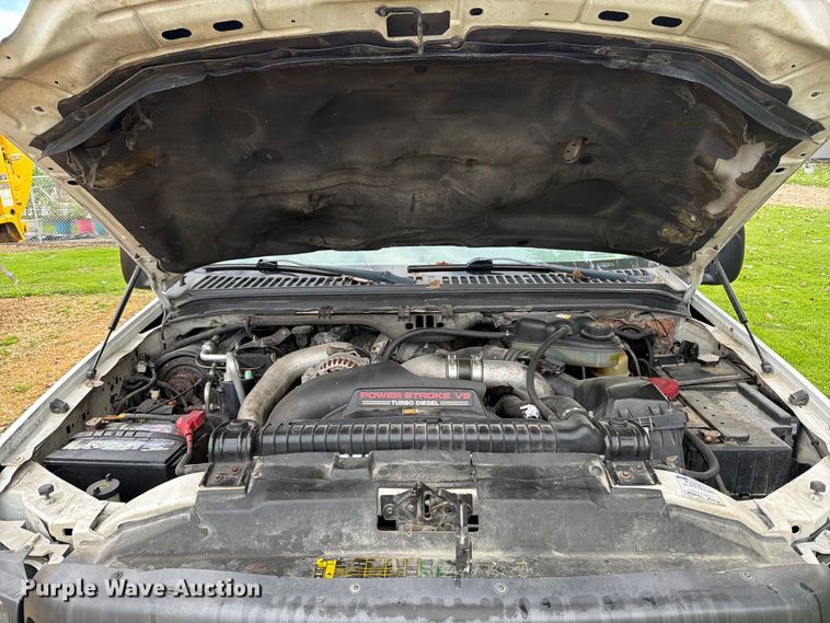 image for item OE9720 2003 Ford F450 Super Duty refuse truck