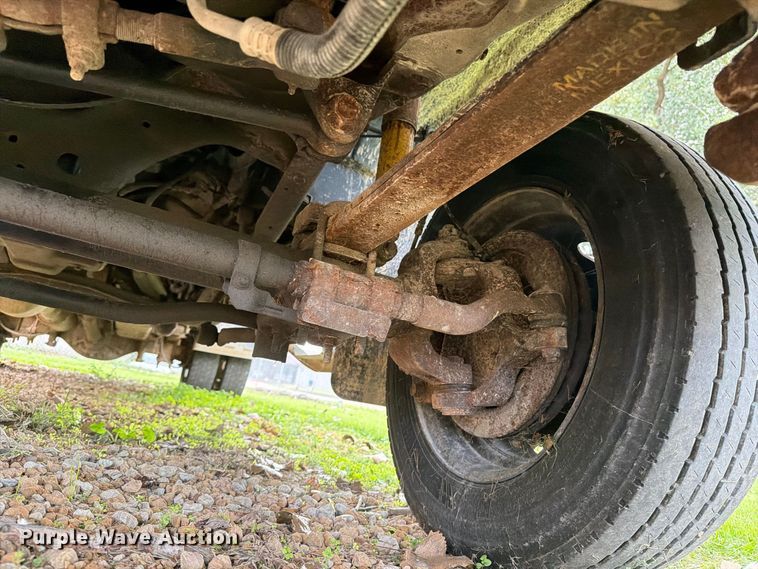 image for item OE9720 2003 Ford F450 Super Duty refuse truck