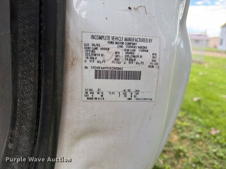 image for item OE9720 2003 Ford F450 Super Duty refuse truck