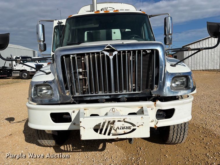 image for item OE9721 2007 International WorkStar 7400 refuse truck
