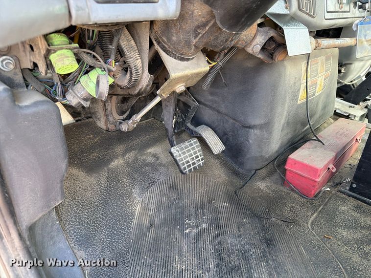 image for item OE9721 2007 International WorkStar 7400 refuse truck
