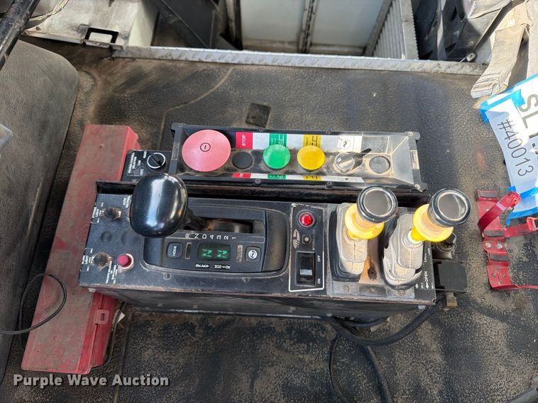 image for item OE9721 2007 International WorkStar 7400 refuse truck