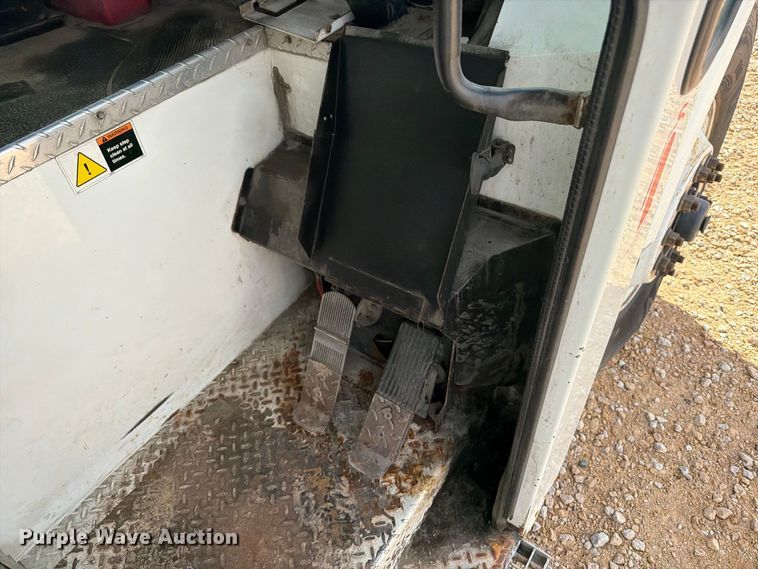 image for item OE9721 2007 International WorkStar 7400 refuse truck
