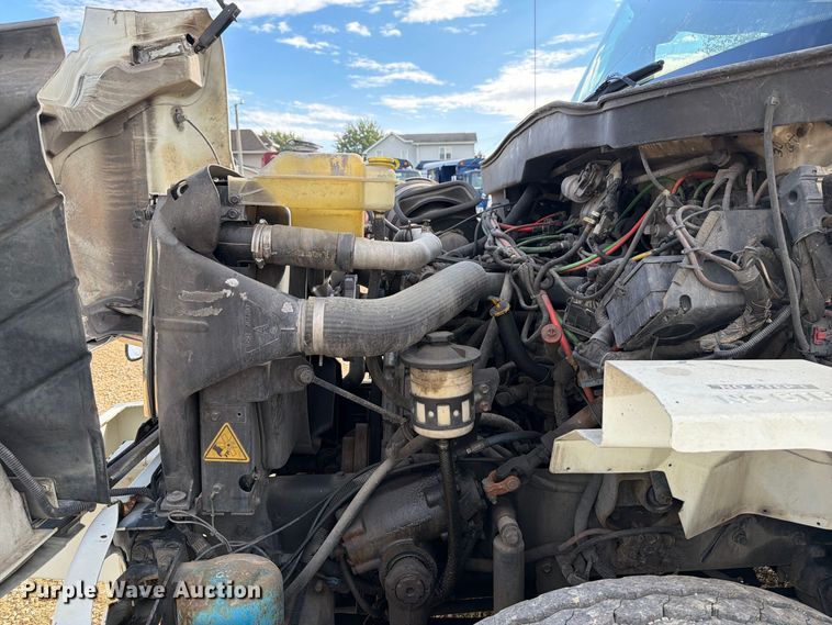 image for item OE9721 2007 International WorkStar 7400 refuse truck