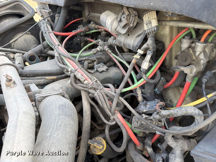 image for item OE9721 2007 International WorkStar 7400 refuse truck