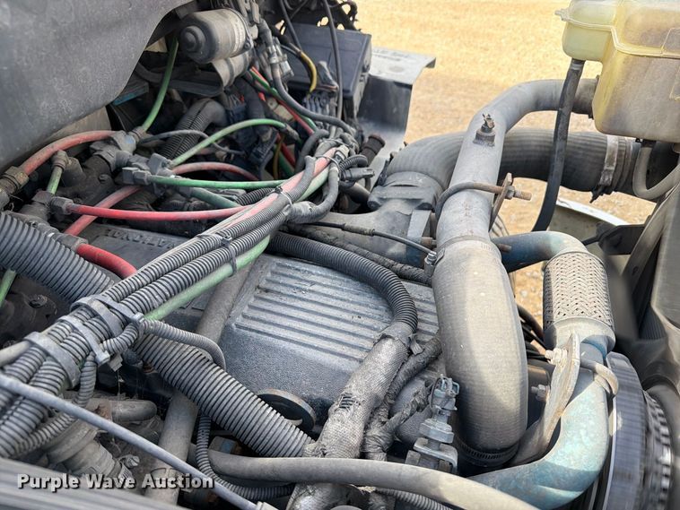 image for item OE9721 2007 International WorkStar 7400 refuse truck