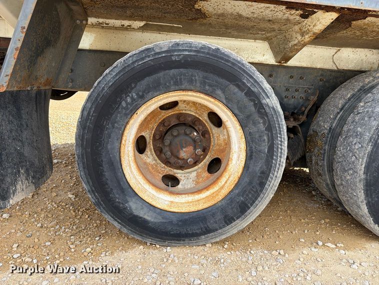 image for item OE9721 2007 International WorkStar 7400 refuse truck