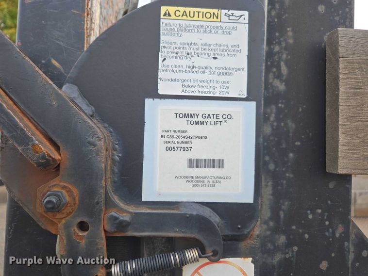 image for item YA1004 2015 Ford F450 Super Duty flatbed truck