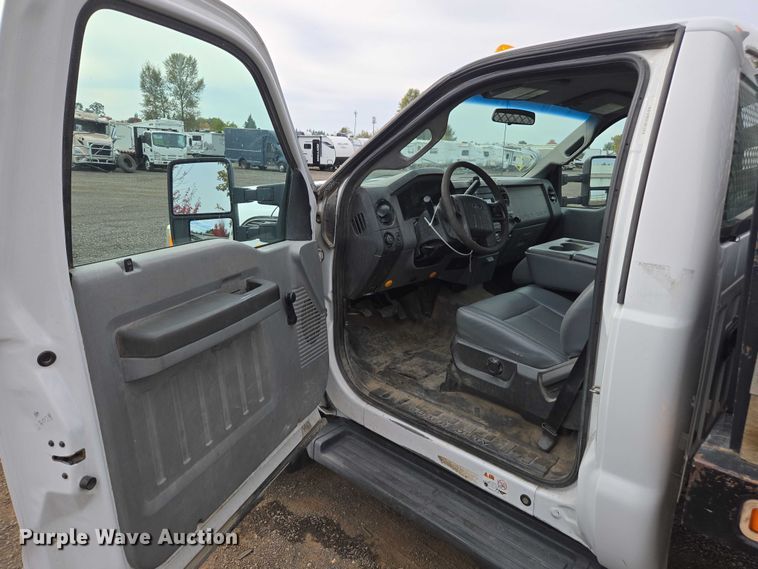 image for item YA1004 2015 Ford F450 Super Duty flatbed truck