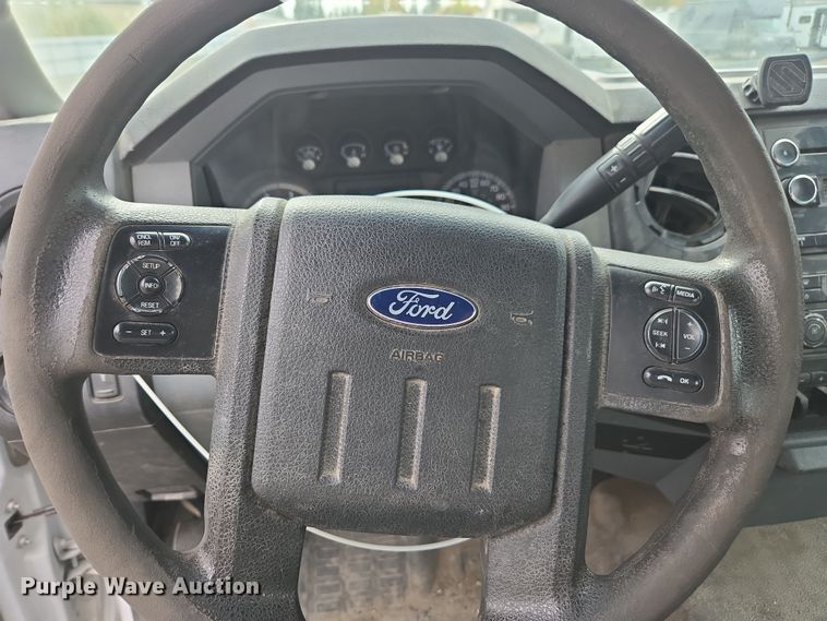image for item YA1004 2015 Ford F450 Super Duty flatbed truck
