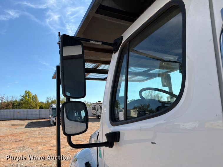 image for item YA4107 2020 Freightliner Business Class M2 forestry bucket truck