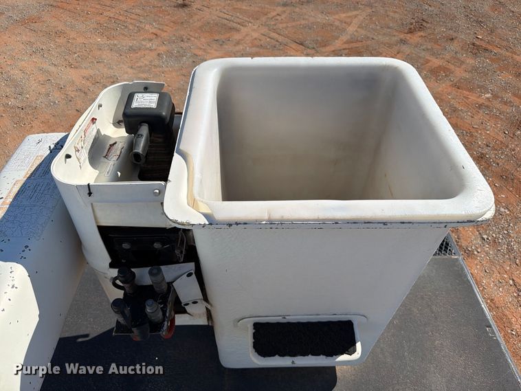 image for item YA4107 2020 Freightliner Business Class M2 forestry bucket truck