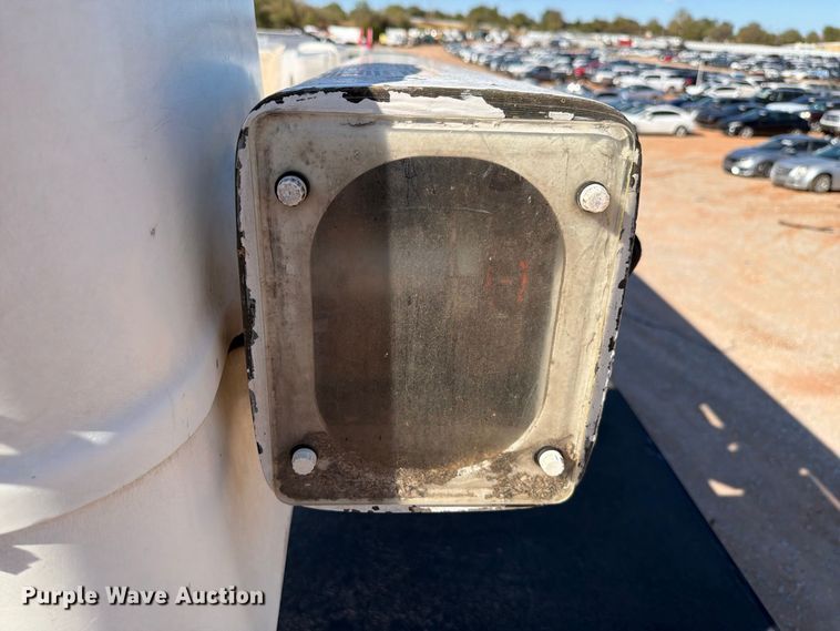 image for item YA4107 2020 Freightliner Business Class M2 forestry bucket truck