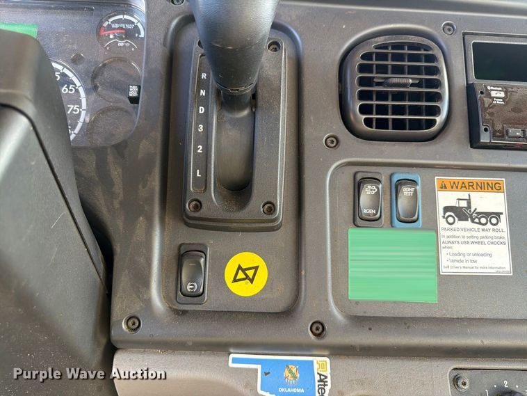 image for item YA4107 2020 Freightliner Business Class M2 forestry bucket truck