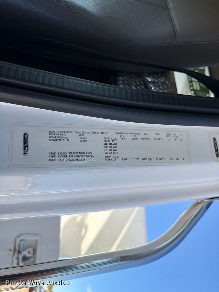 image for item YA4107 2020 Freightliner Business Class M2 forestry bucket truck