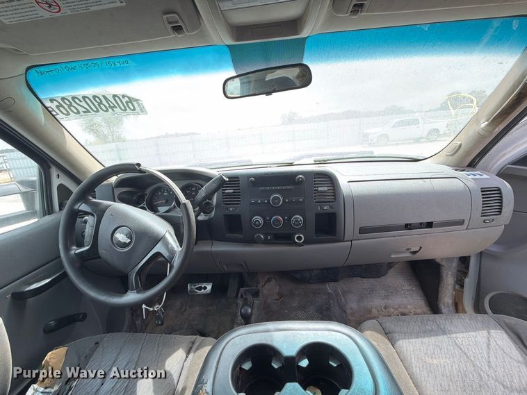 image for item YA4141 2012 Chevrolet Silverado Crew Cab pickup truck