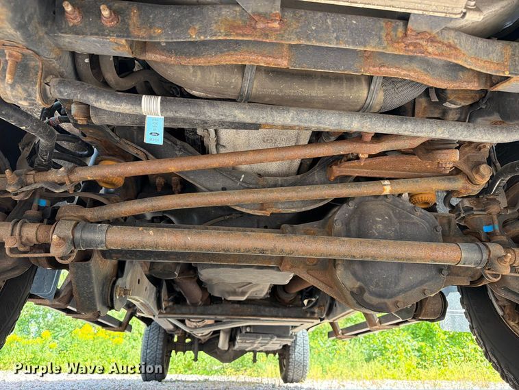 image for item YA4285 2019 Ford F350 Super Duty Ext. Cab pickup truck