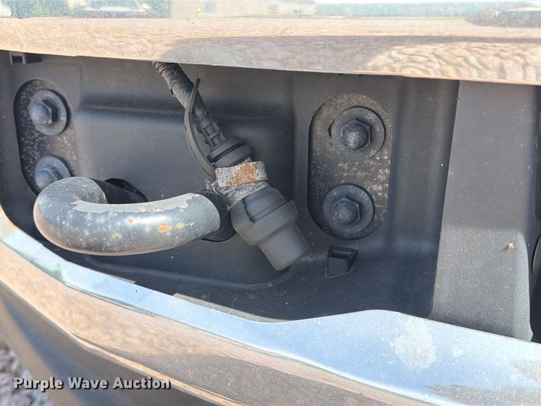 image for item YA4285 2019 Ford F350 Super Duty Ext. Cab pickup truck