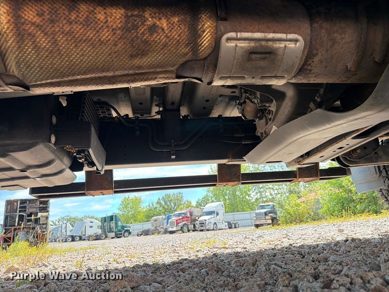 image for item YA4285 2019 Ford F350 Super Duty Ext. Cab pickup truck