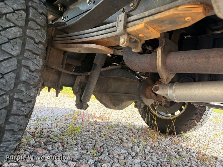 image for item YA4285 2019 Ford F350 Super Duty Ext. Cab pickup truck