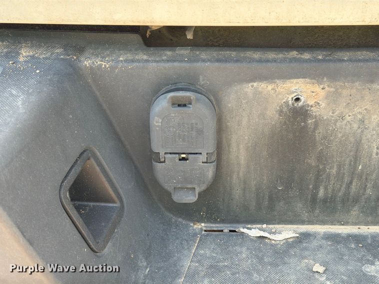 image for item YA4285 2019 Ford F350 Super Duty Ext. Cab pickup truck