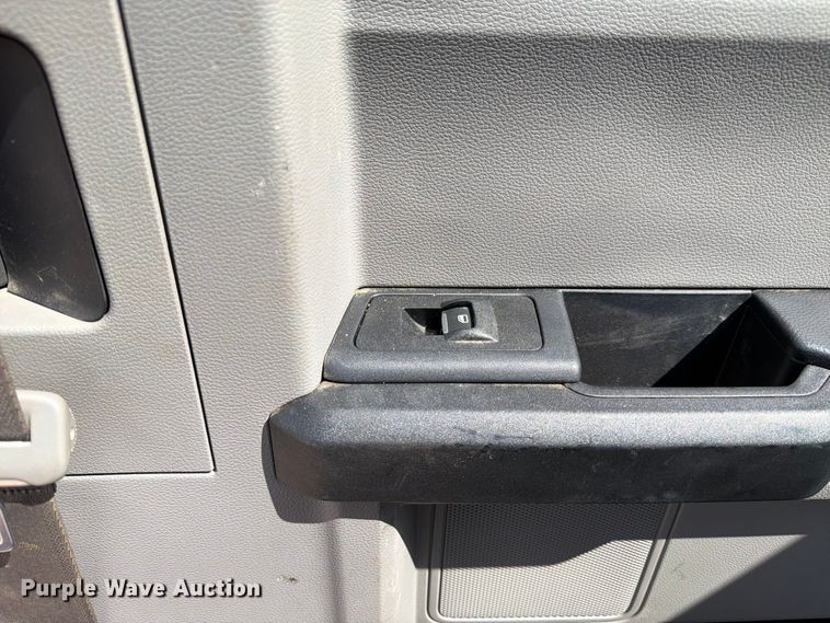image for item YA4285 2019 Ford F350 Super Duty Ext. Cab pickup truck