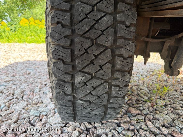 image for item YA4285 2019 Ford F350 Super Duty Ext. Cab pickup truck