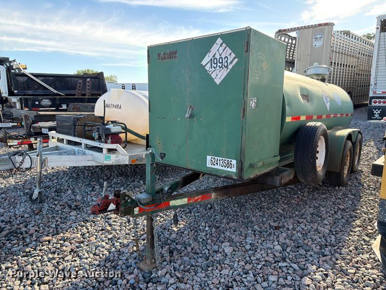 2005 HMDE fuel trailer