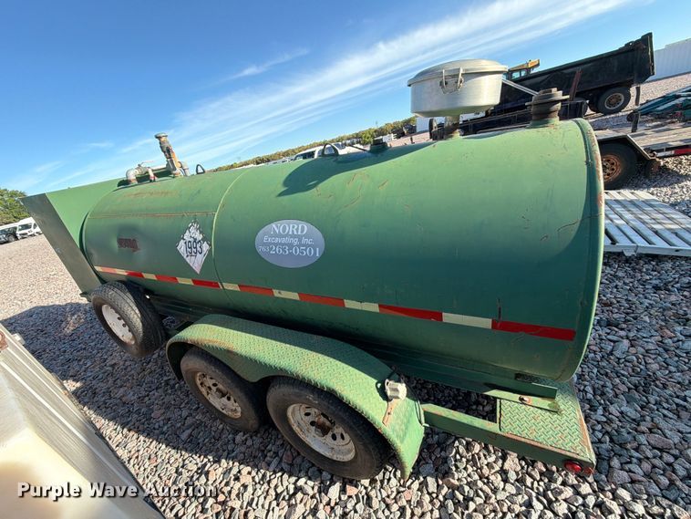 image for item YA4289 2005 HMDE fuel trailer