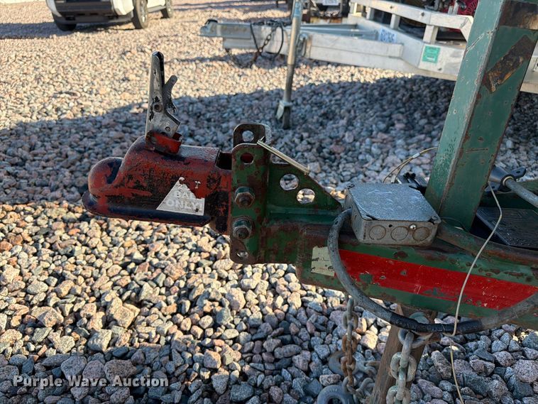 image for item YA4289 2005 HMDE fuel trailer