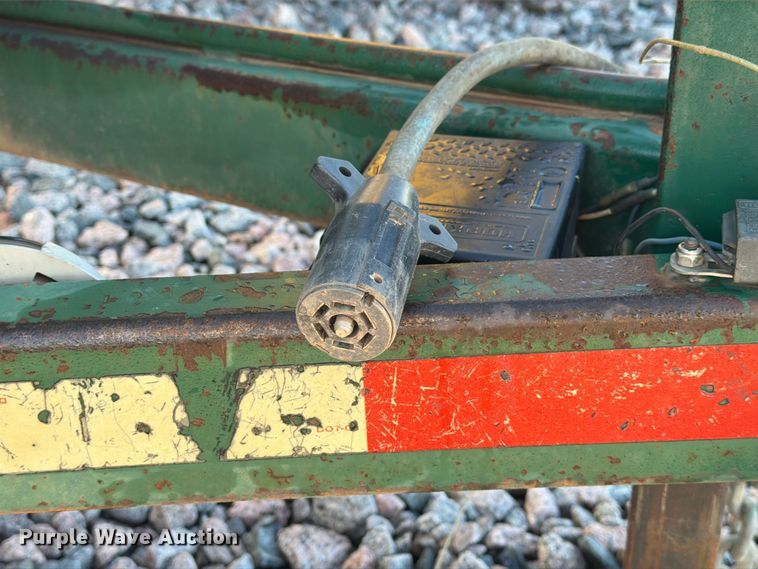 image for item YA4289 2005 HMDE fuel trailer