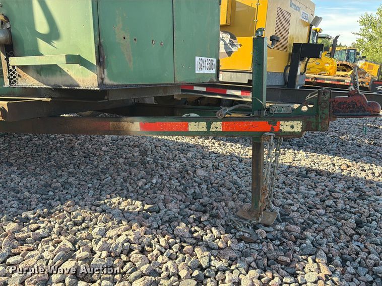 image for item YA4289 2005 HMDE fuel trailer