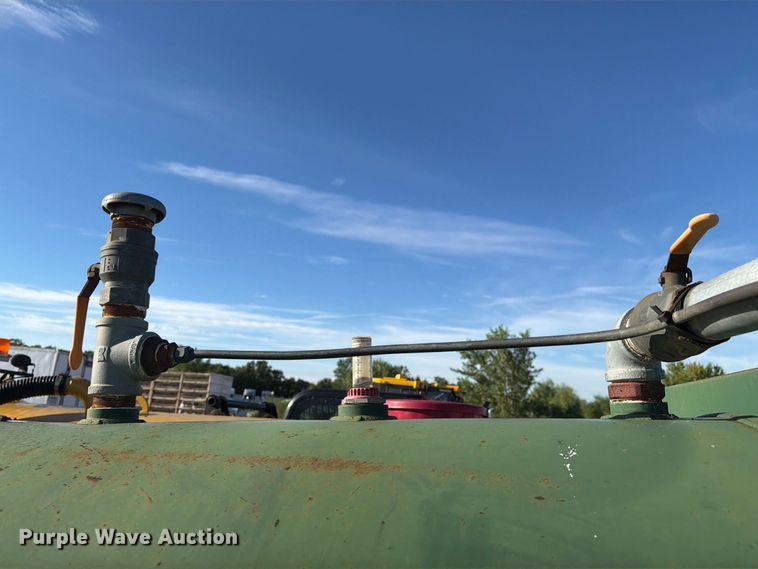 image for item YA4289 2005 HMDE fuel trailer